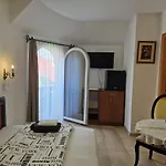 Πανσιόν Andrea 3*